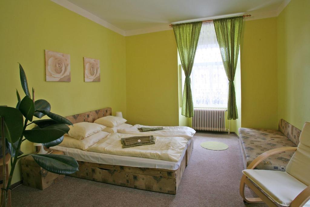 Hotel Zlaty Jelen Horažďovice Dış mekan fotoğraf